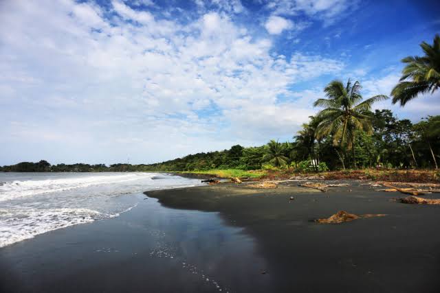 Playa Negra